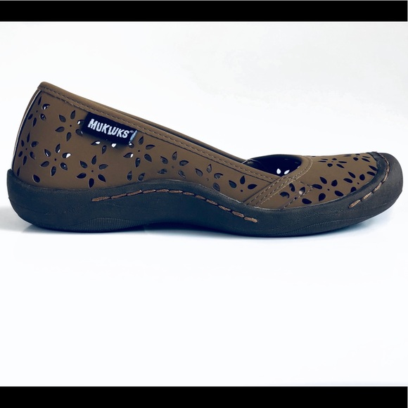 NWT. The Original Muk Luks - Picture 3 of 13